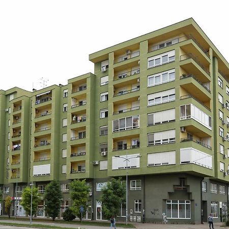 Apartment Promenada 30 Novi Sad Exterior foto