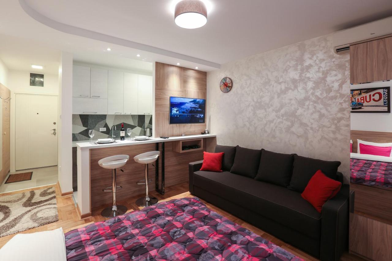 Apartment Promenada 30 Novi Sad Exterior foto