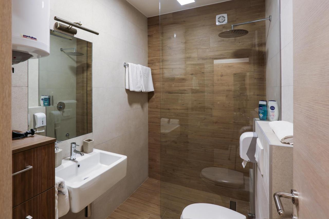 Apartment Promenada 30 Novi Sad Exterior foto